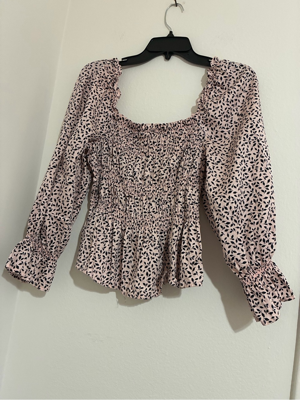Who What Wear Pink Smocked Square-Neck Blouse with Black Leaf Print